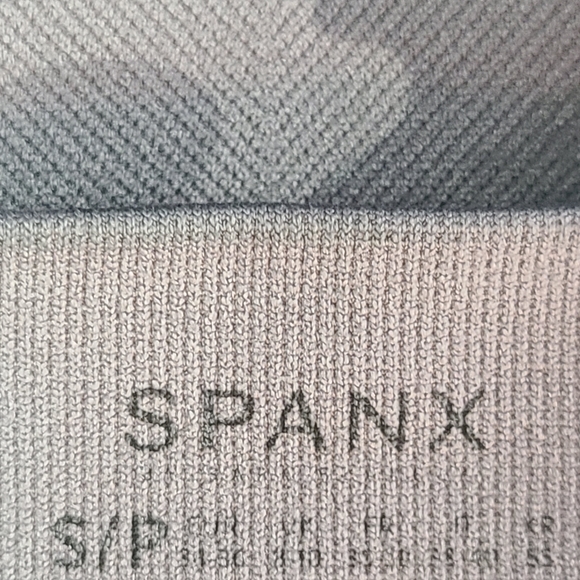 SPANX Cropped Look At Me Now Seamless Leggings Women's (S) Sage Camo - Picture 7 of 8